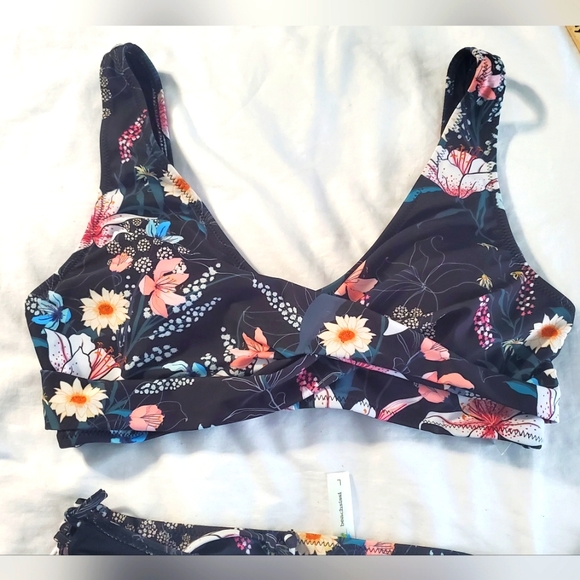 : 2 pc Beach sissi twist front bikini swimsuit w/ cups & adjustable ties size L - Picture 8 of 15